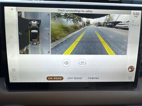 New 2025 Land Rover Defender 110 S image 24