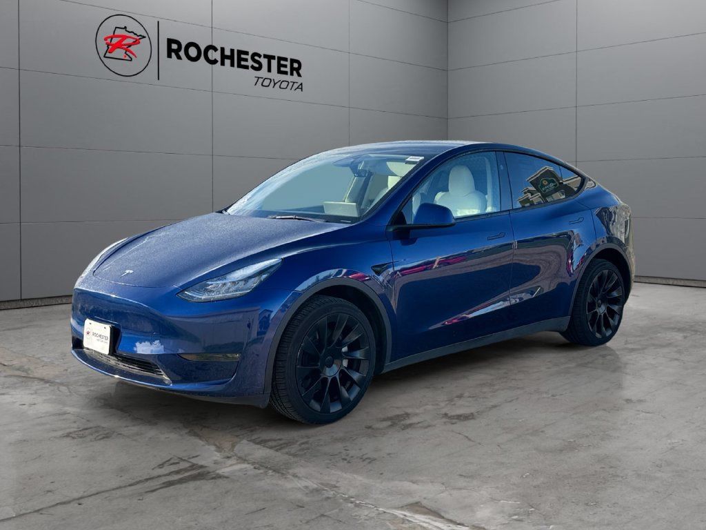 Used 2023 Tesla Model Y Long Range AWD/4WD image 7