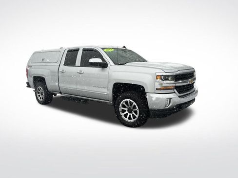 Used 2018 Chevrolet Silverado 1500 LT w/ All Star Edition image 8