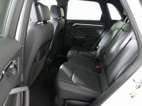 New 2025 Audi Q3 2.0T Premium image 25
