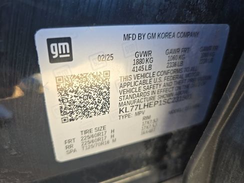 Used 2025 Chevrolet Trax LT w/ LT Convenience Package FWD image 36