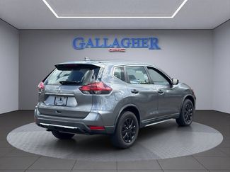 Used 2018 Nissan Rogue S video 4