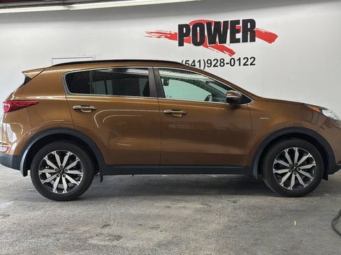 Used 2019 Kia Sportage EX w/ EX Premium Package AWD/4WD image 2