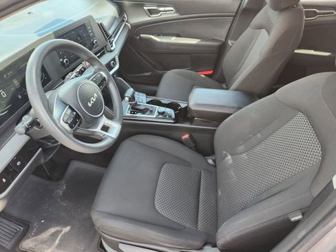 Used 2024 Kia Sportage LX AWD/4WD image 11