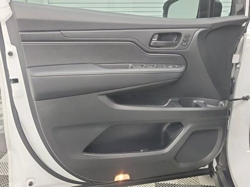 Certified 2025 Honda Odyssey EX-L image 17