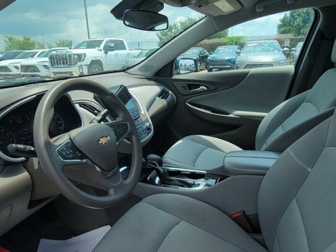 Used 2023 Chevrolet Malibu LT FWD image 10