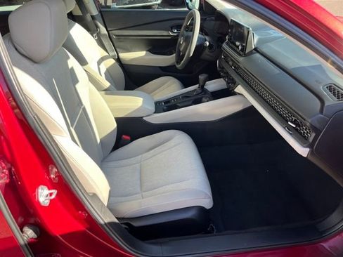 Certified 2023 Honda Accord EX image 16