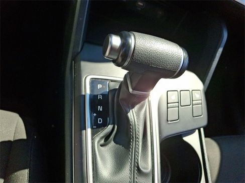 Used 2024 Kia Sportage LX image 17