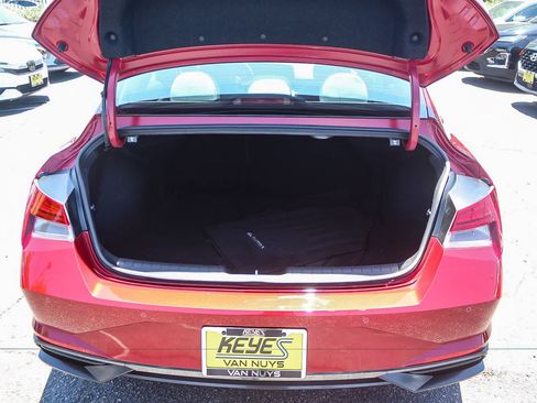 Certified 2023 Hyundai Elantra Limited FWD image 34