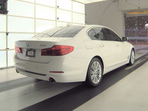 Used 2018 BMW 530i w/ Premium Package image 7