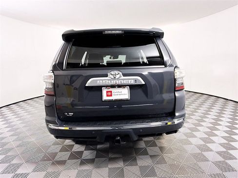 Used 2024 Toyota 4Runner Limited image 22