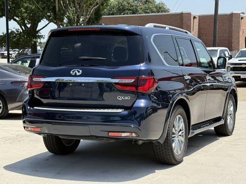 Used 2024 INFINITI QX80 Luxe RWD image 4