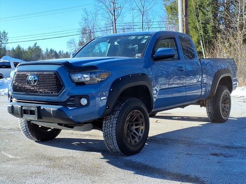 Used 2019 Toyota Tacoma SR5 image 28