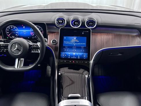 Certified 2025 Mercedes-Benz GLC 300 4MATIC image 2