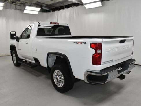 Used 2024 Chevrolet Silverado 2500 LT w/ Snow Plow Prep/Camper Package image 7
