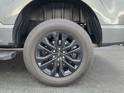 Used 2025 Ford F150 Lariat w/ Equipment Group 502A High AWD/4WD image 9