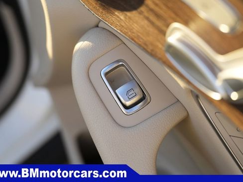 Used 2022 Mercedes-Benz GLC 300 4MATIC w/ Premium Package Lite image 37