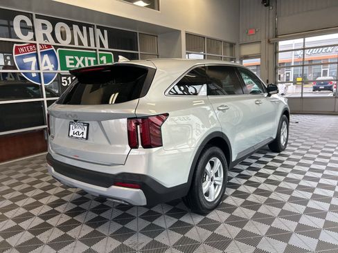 New 2026 Kia Sorento LX FWD image 6