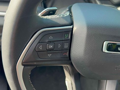 Used 2023 Jeep Grand Cherokee L Laredo w/ Luxury Tech Group I AWD/4WD image 19