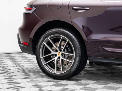 Certified 2026 Porsche Macan AWD/4WD image 34