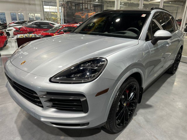 Used 2021 Porsche Cayenne AWD/4WD image 1