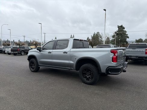 Used 2024 Chevrolet Silverado 1500 ZR2 w/ Technology Package image 3