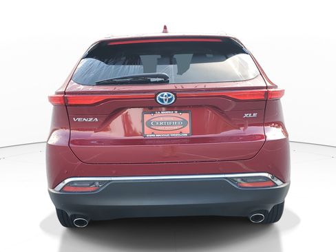 Used 2024 Toyota Venza Limited image 5