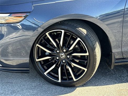 Used 2024 Honda Accord Touring image 40