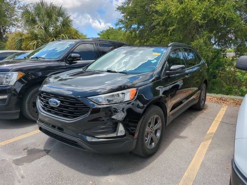 Used 2024 Ford Edge SEL w/ Sport Appearance Package AWD/4WD image 3