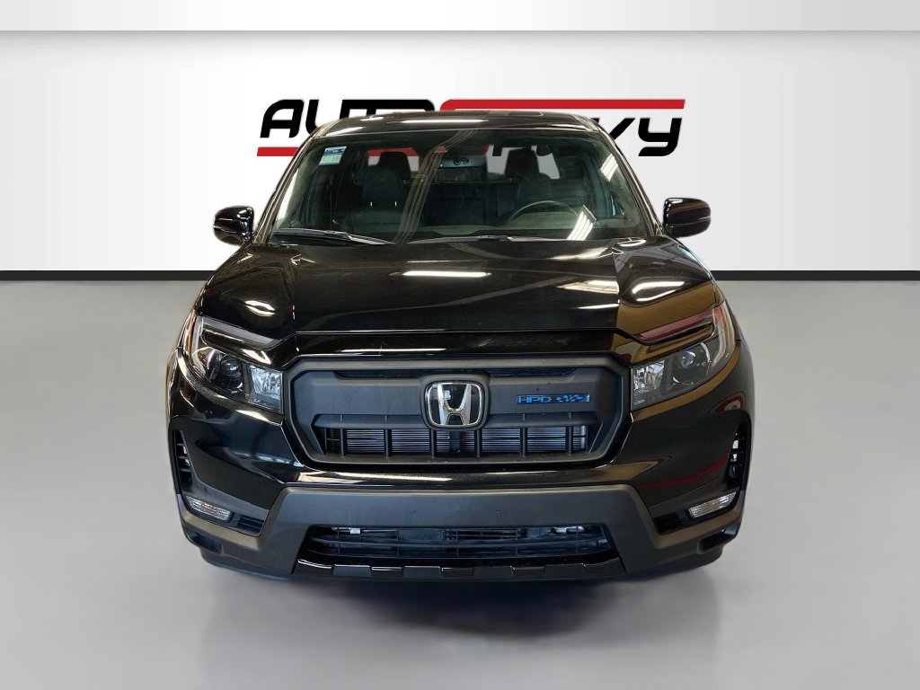 Used 2024 Honda Ridgeline Black Edition image 2