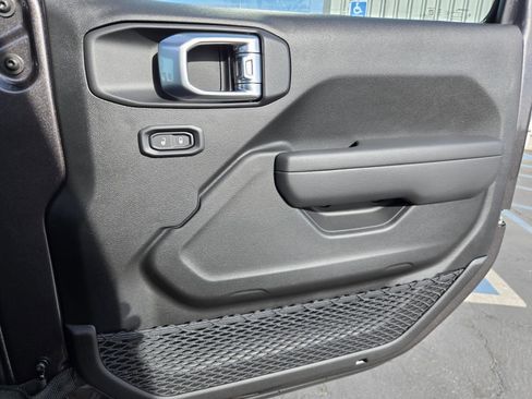 New 2026 Jeep Wrangler Unlimited Rubicon image 39