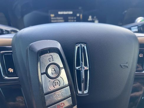 Used 2020 Lincoln Corsair Reserve w/ Equipment Group 202A image 45