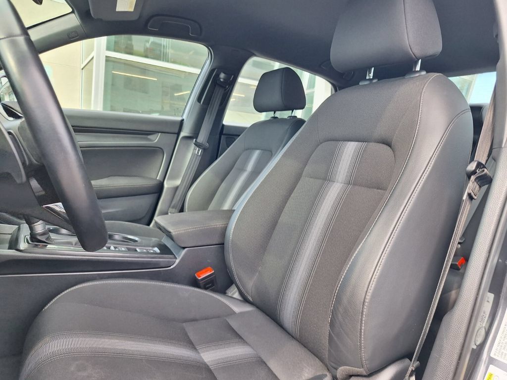 Used 2025 Honda Civic Sport image 21