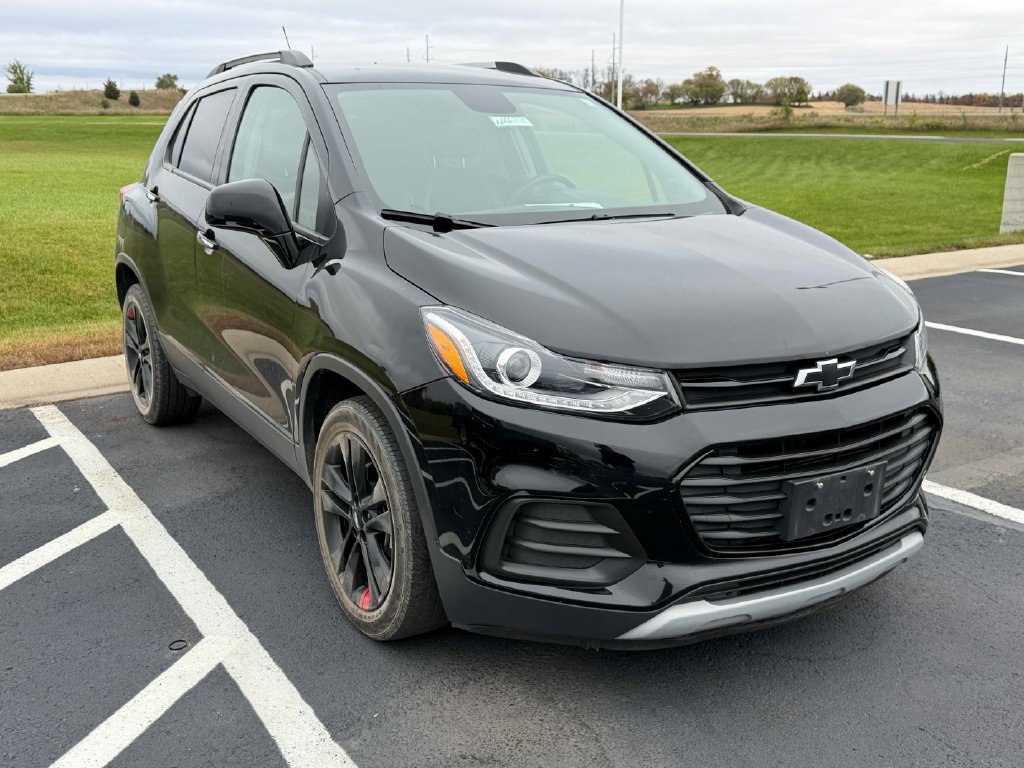 Used 2018 Chevrolet Trax LT w/ Redline Edition FWD image 4