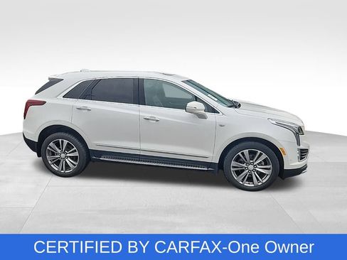Used 2021 Cadillac XT5 Premium Luxury image 2