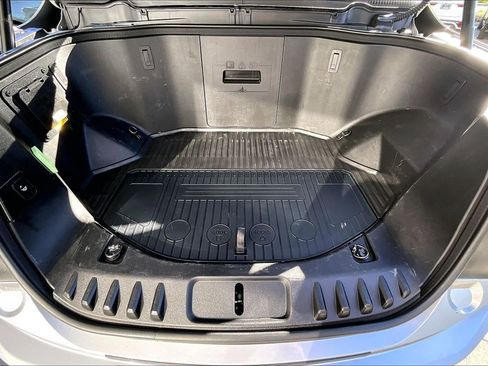 Used 2023 Ford F150 Lightning Lariat image 10