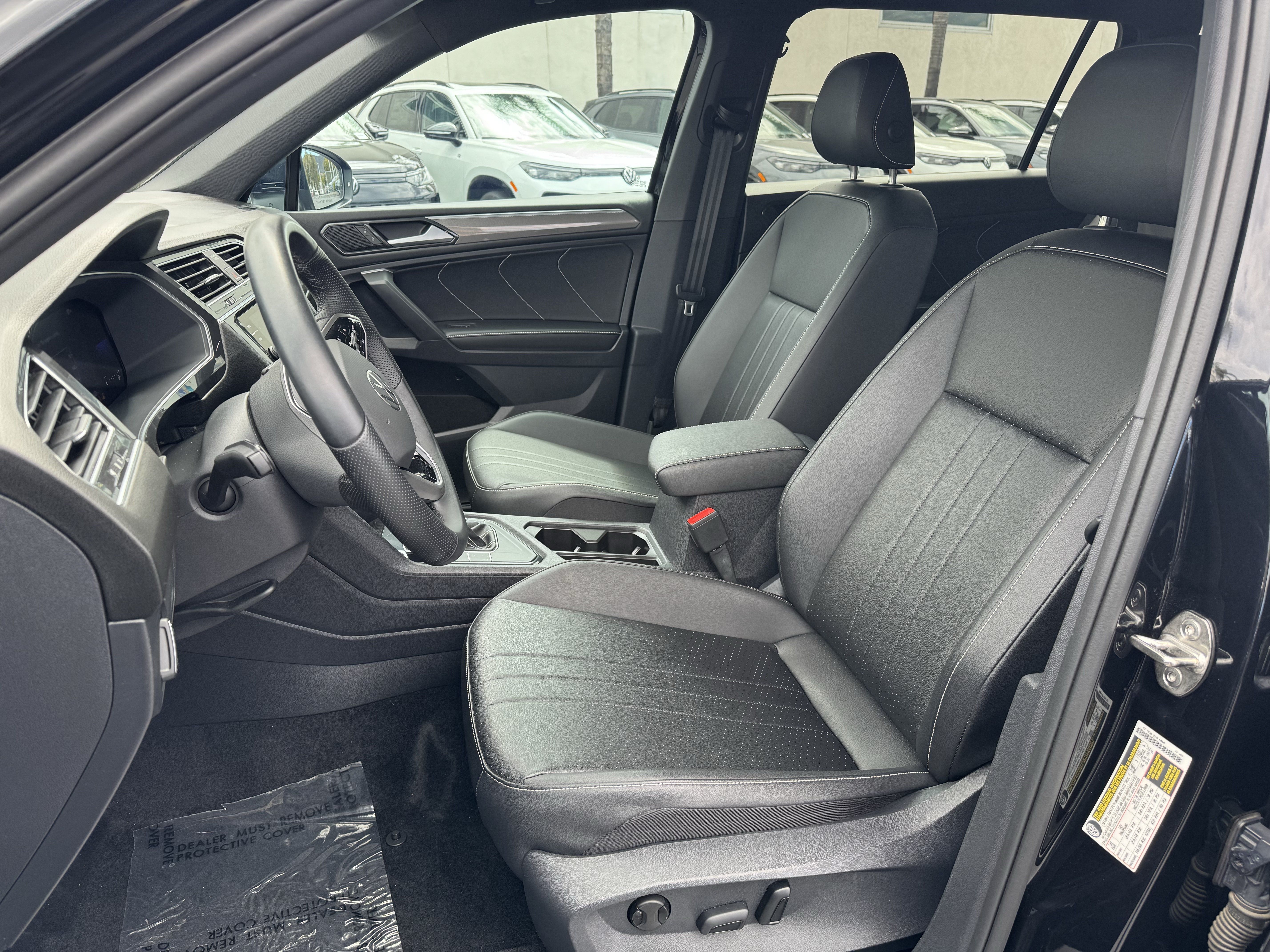 Certified 2023 Volkswagen Tiguan SE R-Line FWD image 14