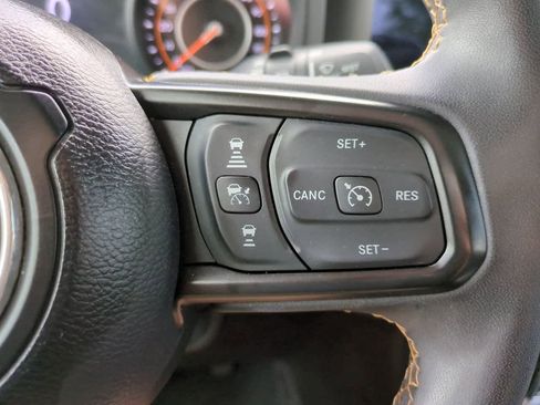 Used 2024 Jeep Wrangler Unlimited Sport AWD/4WD image 23