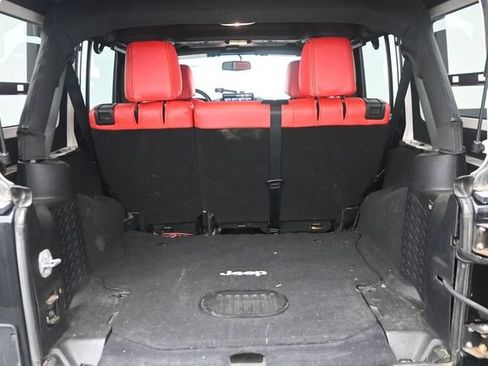 Used 2016 Jeep Wrangler Unlimited Sahara w/ Max Tow Package AWD/4WD image 33