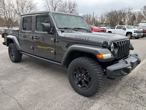 Used 2022 Jeep Gladiator Willys image 3