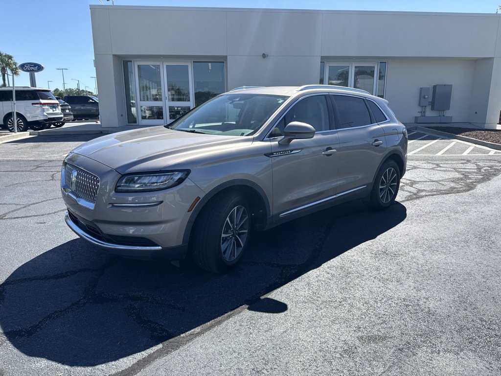 Certified 2021 Lincoln Nautilus FWD image 4