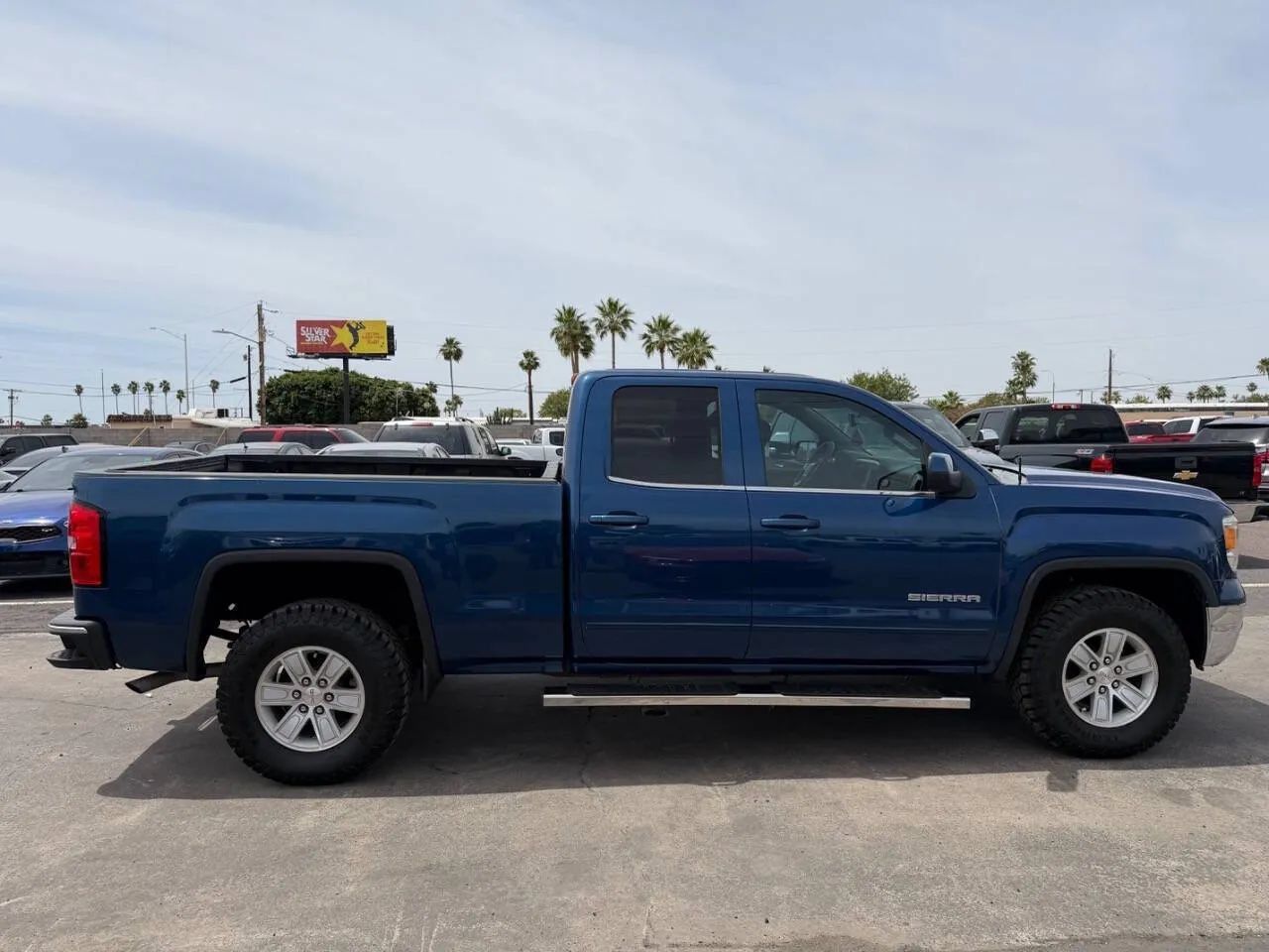 Used 2015 GMC Sierra 1500 SLE w/ SLE Value Package RWD image 12