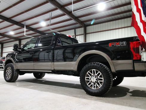 Used 2019 Ford F350 King Ranch w/ King Ranch Ultimate Package AWD/4WD image 8