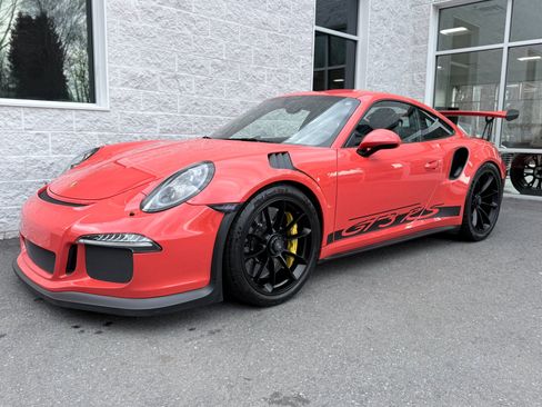 Used 2016 Porsche 911 GT3 RS image 2