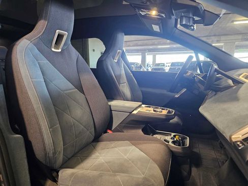 Certified 2024 BMW iX xDrive50 w/ Premium Package AWD/4WD image 32