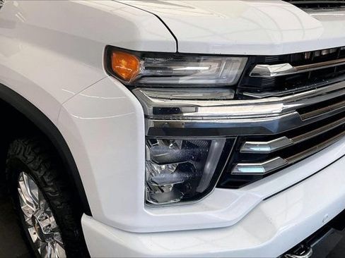 Used 2021 Chevrolet Silverado 3500 High Country AWD/4WD image 28