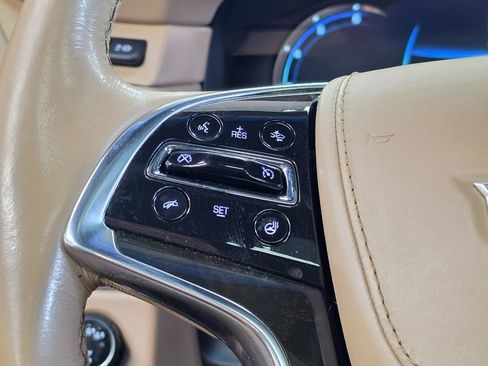 Used 2019 Cadillac Escalade ESV Platinum AWD/4WD image 32