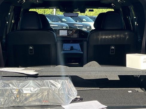 New 2026 INFINITI QX80 4WD w/ Sport Exterior Package image 24