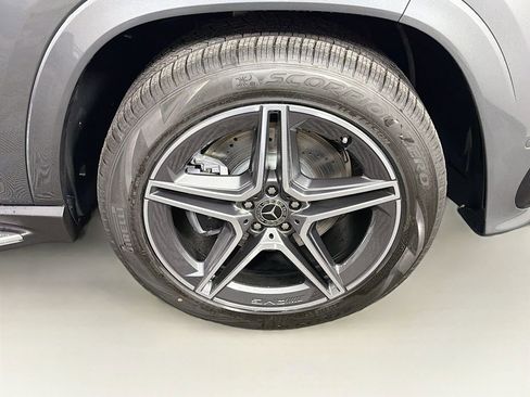 New 2026 Mercedes-Benz GLS 450 4MATIC image 36