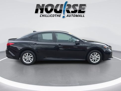 Used 2025 Toyota Camry LE w/ Convenience Package AWD/4WD image 9